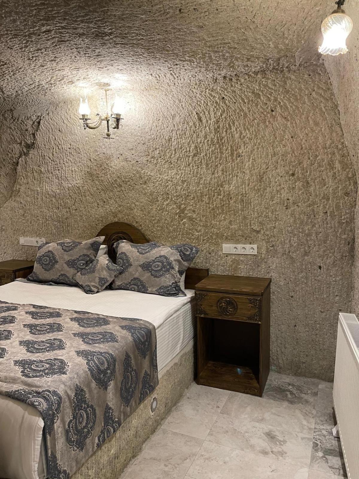 Cappadocia Empire Cave Hotel Goreme Exterior photo